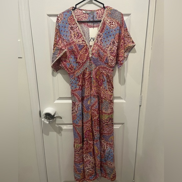 NWT Zara Multicolor Paisley Maxi Dress Large Bohemian Kimono Sleeves Lace Trim - Picture 1 of 6
